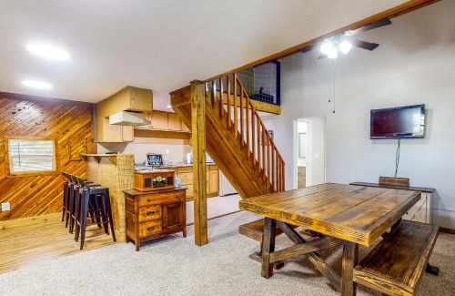 Onalaska House | Amani