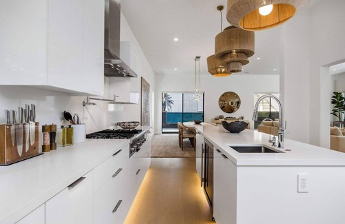 Beverly Hills Villa | Amara by Stay Awhile Villas