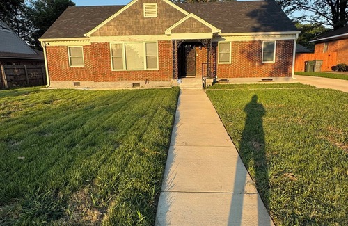 Vollintine-Evergreen House | Amazing 3-bedroom house with AC in Memphis