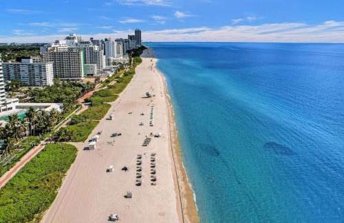 Mid Beach Apartment | Amazing 3BD Ocean View Condo Beach Service 715