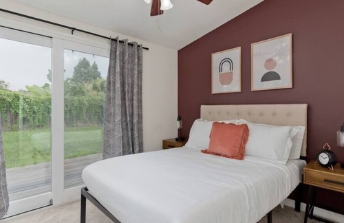 Serra Mesa House | Amazing 3d/2ba Home, Close to All SD Has to Offer!