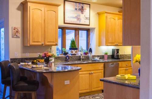 Pacific Grove House | Amazing 5BR/4BA Luxury Craftsman Close to Aquarium, Beach, Golf 30 NIGHT MINIMUM