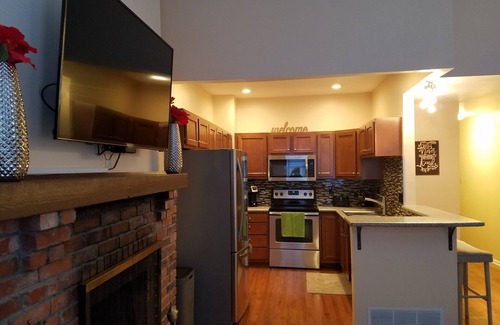 Allegheny-West Condo | Amazing Allegheny West Condo! Walk to Acrisure Stadium, PNC Park, Casino