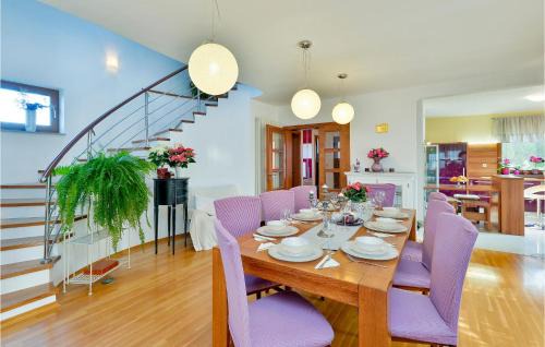 Sveti Ilija House | Amazing Apartment In Turcin With Sauna