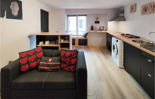 Bessan Apartment | Amazing Apartment In Bessan With Wifi