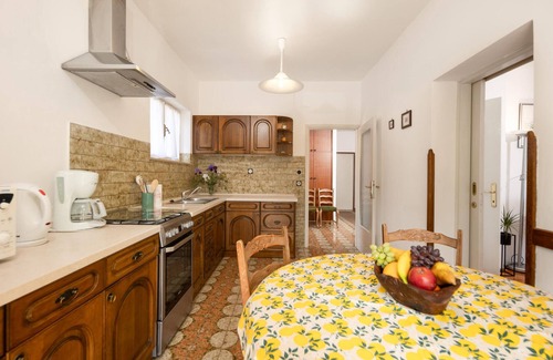 Ika Apartment | Amazing apartment in Lovran with WiFi