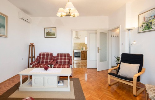 Ika Apartment | Amazing apartment in Lovran with WiFi