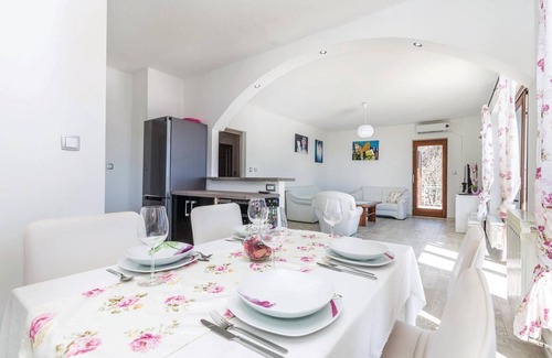 Bregi Apartment | Amazing apartment in Matulji with WiFi