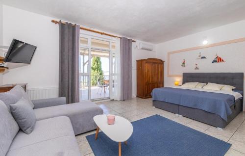 Stinica Apartment | Amazing Apartment In Stinica