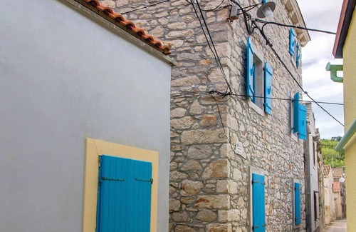 Susak Apartment | Amazing apartment in Susak with WiFi