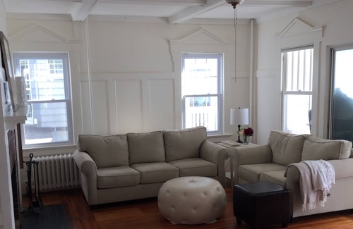 Gilman House | Amazing Beachfront Getaway. It Doesn't Get Better Than This.