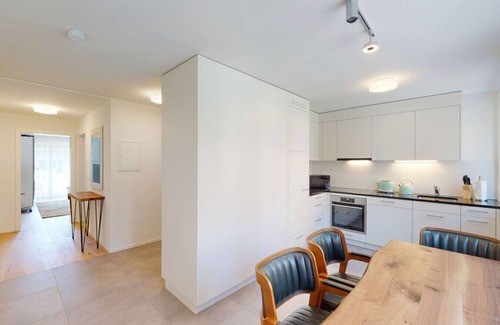 District 6 Apartment | Amazing big studio city center (Sun 7)