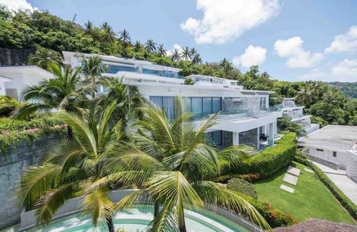 Kata Condo | Amazing Entire Apartment with Breathtaking Seaview