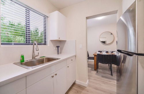 East Little Havana Apartment | Amazing Experience in Calle Ocho