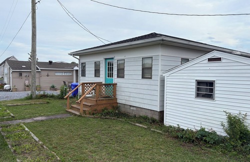 Rehoboth Beach Cottage | Amazing fishing cottage on the bay! Direct bay access! Beautiful views!