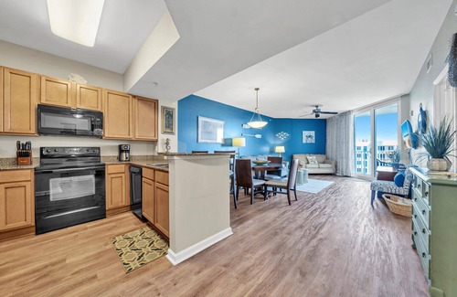 Fort Walton Beach - Destin Condo | Amazing Gulf‑View 2BR on the 12th Floor!