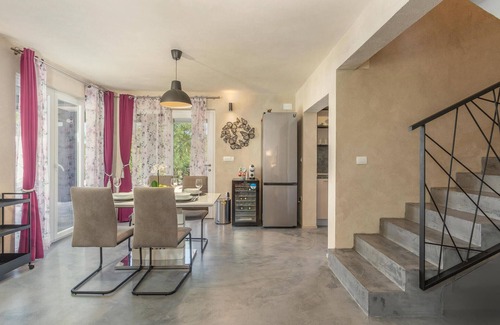 Sveti Ivan Dobrinjski House | Amazing home in Sveti Ivan Dobrinjski