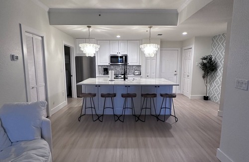 Harbour Island Apartment | Amazing Harbour Island location. nThis is a perfect spot for a beautiful stay.