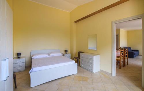 Porto Salvo House | Amazing Home In Melito Porto Salvo