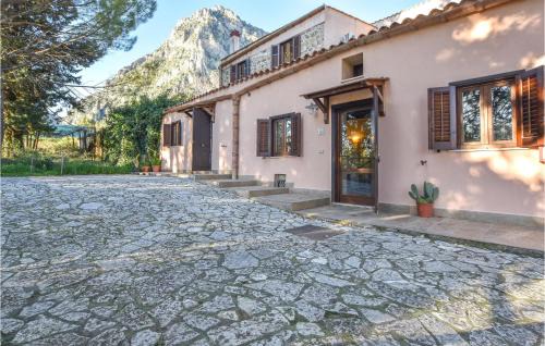 San Giuseppe Jato House | Amazing Home In San Giuseppe Jato