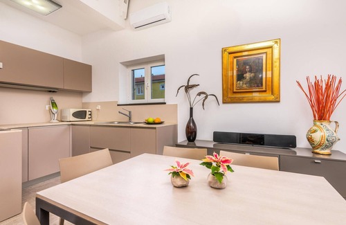 Jurandvor House | Amazing home in Jurandvor with WiFi