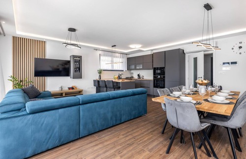 Lovran House | Amazing home in Lovran with sauna