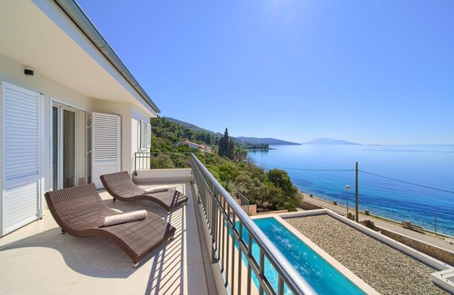 Martinscica House | Amazing home in Martinscica