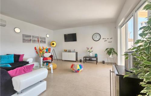 Muzini House | Amazing Home In Naselje Muzini