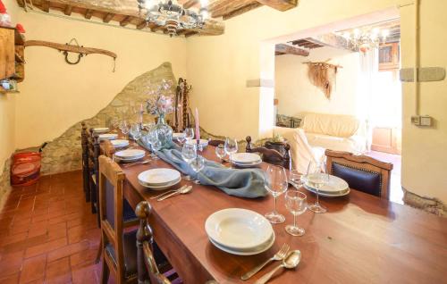 Pieve Santo Stefano House | Amazing Home In Pieve Santo Stefano Ar