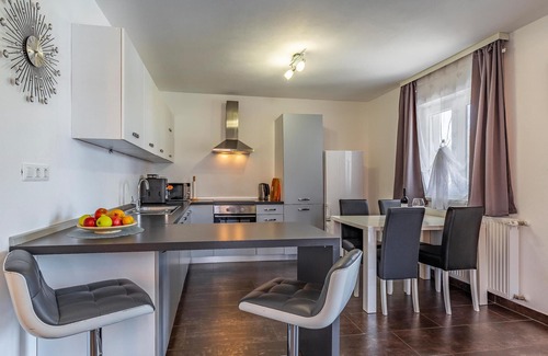 Sikici House | Amazing home in Pula with WiFi