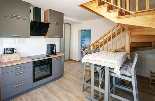 Faszcze House | Amazing home in Ryn with WiFi