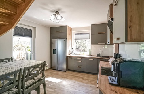 Faszcze House | Amazing home in Ryn with WiFi