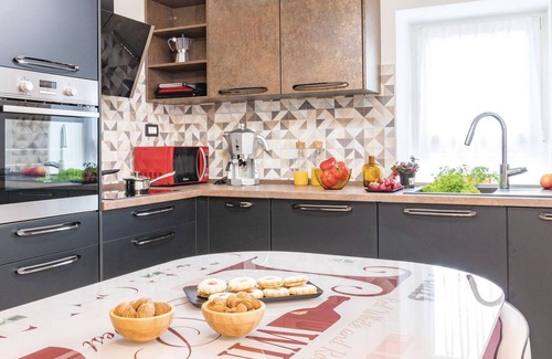 Sajini House | Amazing home in Sajini