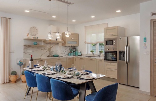 Tar-Vabriga House | Amazing home in Tar with sauna