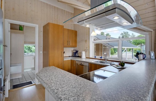 Marielyst House | Amazing home in Væggerløse with WiFi