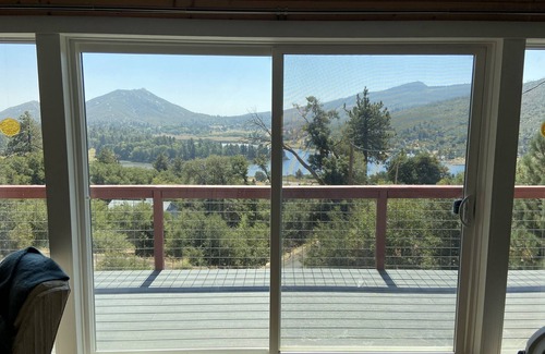 Julian House | Amazing lake and sky views from this private 3 bed, 2 bathroom, fireplace home.