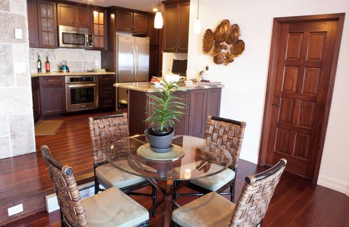 Avalon Villa | Amazing Luxury ocean front Hamilton Cove Villa w/electric cart