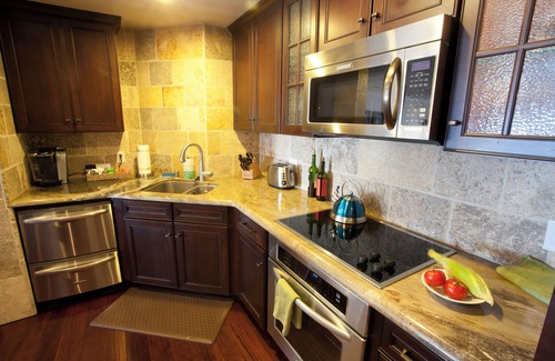 Avalon Villa | Amazing Luxury ocean front Hamilton Cove Villa w/electric cart