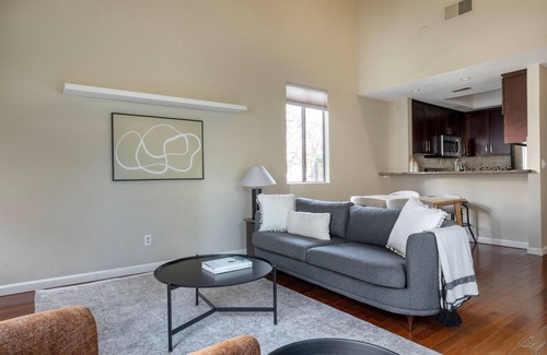 Mission Valley East Apartment | Amazing Mission Valley 2BR, w/Gym & Pool, by Blueground