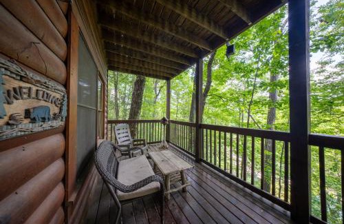 Pigeon Forge House | Amazing Mountain View Cabin! Hot Tub Pool Table