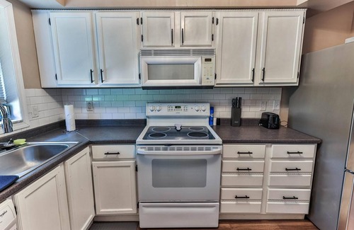 Citrus Springs House | Amazing " NEW" Home 'Hot Tub' Mins HCA Hospital