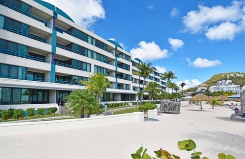 Simpson Bay Condo | Amazing Ocean views for this Simpson Bay Beachfront Condo in Paradise!