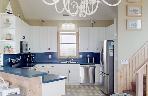 Corolla House | Amazing Ocean Views, pool table,14x28 pool, hot tub, 4x4