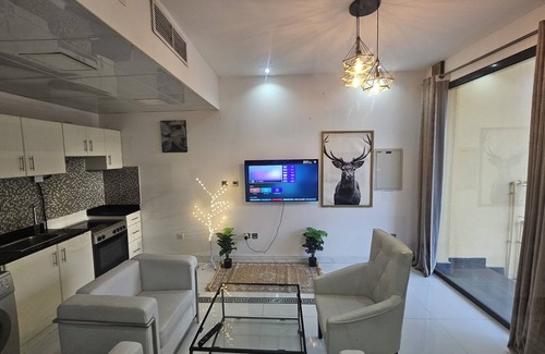 Dubai Villa | Amazing One-Bedroom Villa TownHouse
