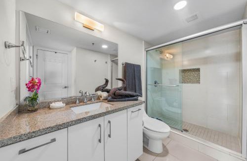 South Padre Island Apartment | Amazing Panoramic Ocean Paradise