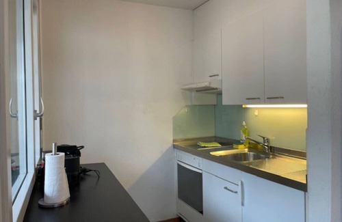 Hochschulen Apartment | Amazing studio in the city center (Art 17)