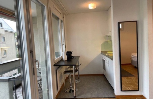 Hochschulen Apartment | Amazing studio in the city center (Art 17)