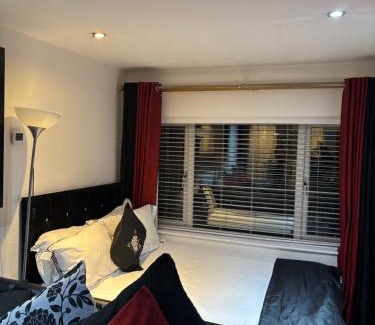 Stanford-le-Hope House | Amazing studio room in a beautiful house