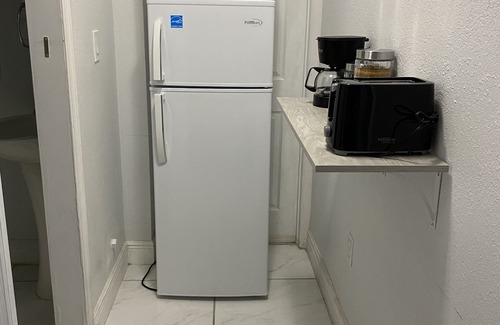 Carol City Apartment | Amazing studio with parking on premises