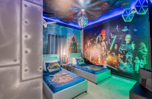 Bay Hill House | Amazing Thematic House Pvt PoolArcades Resort